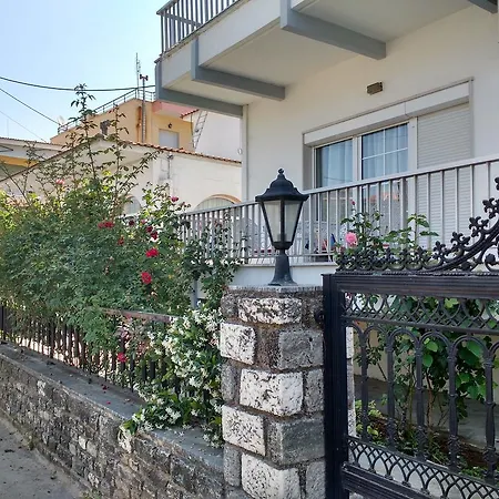 Mironi & Victoria Hotel 2*