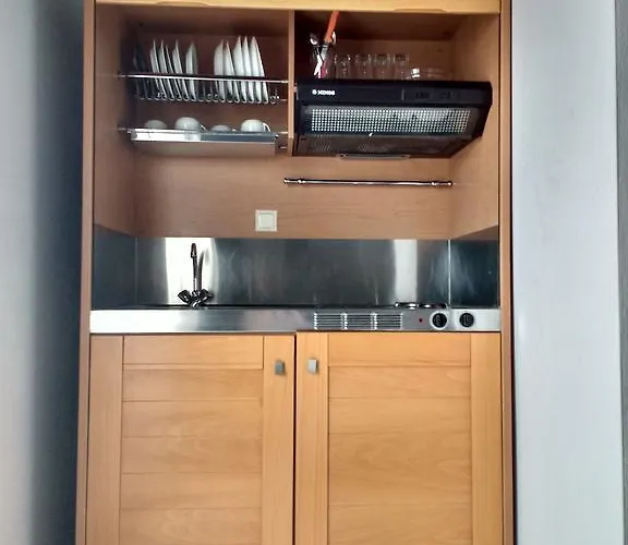 Mironi & Victoria 2*